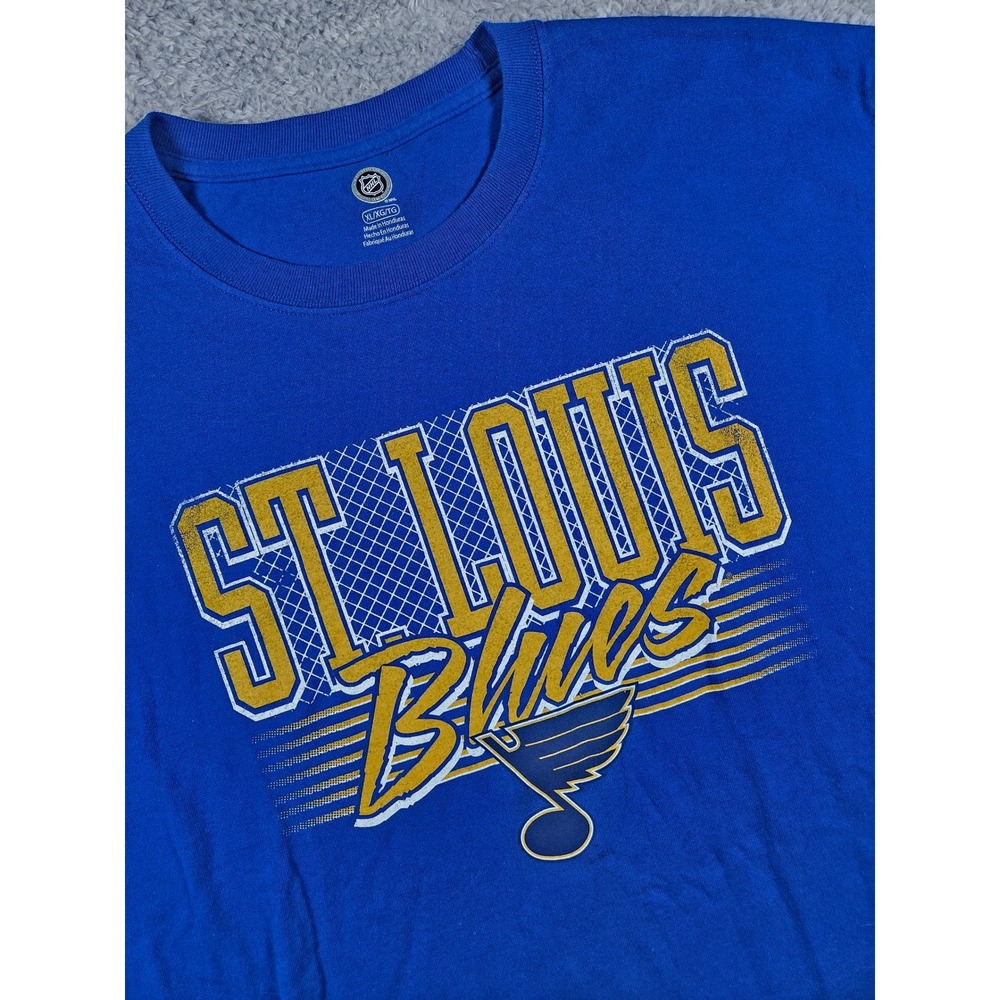 NHL St. Louis Blues T-Shirt XL Blue Mens Short Sleeve Graphic Tee Cotton
